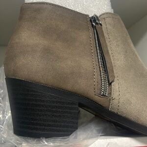 Ankle Boots Side Zip Two Tone #6 NEW